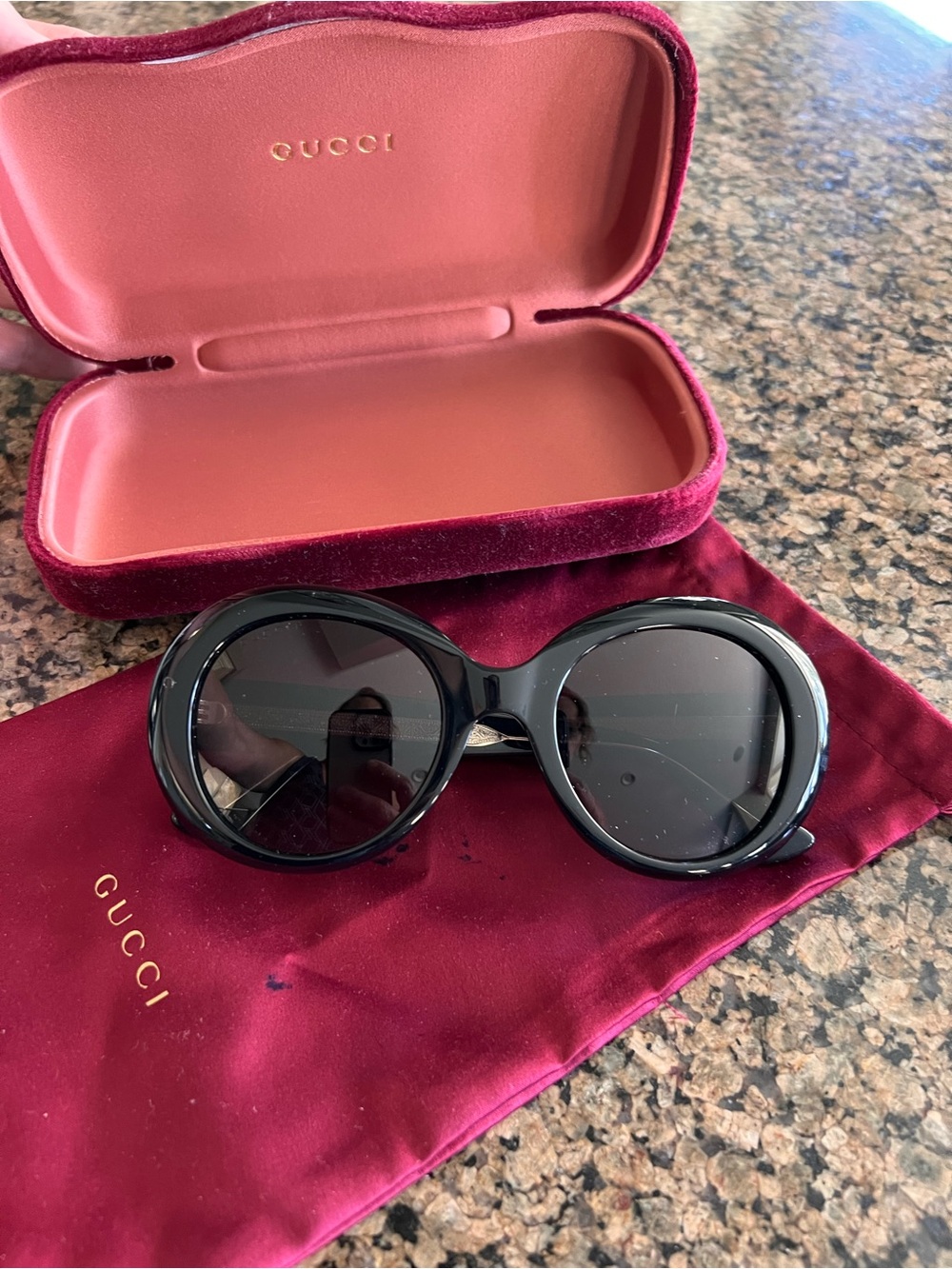 Gucci Black Round Oversized Sunglasses
